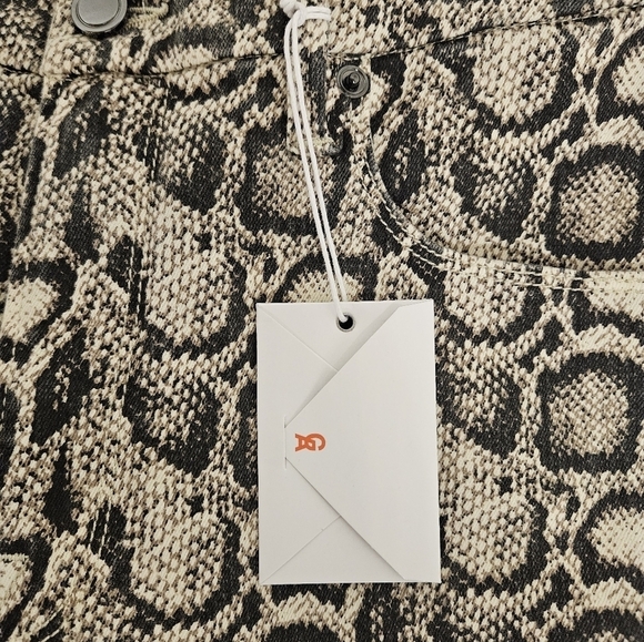 Good American Good Legs High Rise Snakeskin Jeans Sz 12 / 31 NWT - Picture 7 of 12